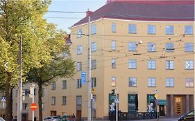 Cozy City Studio By Tram And Bus Stops